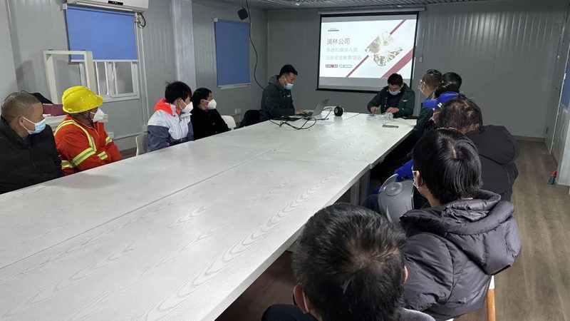 课程定价策略对比分析